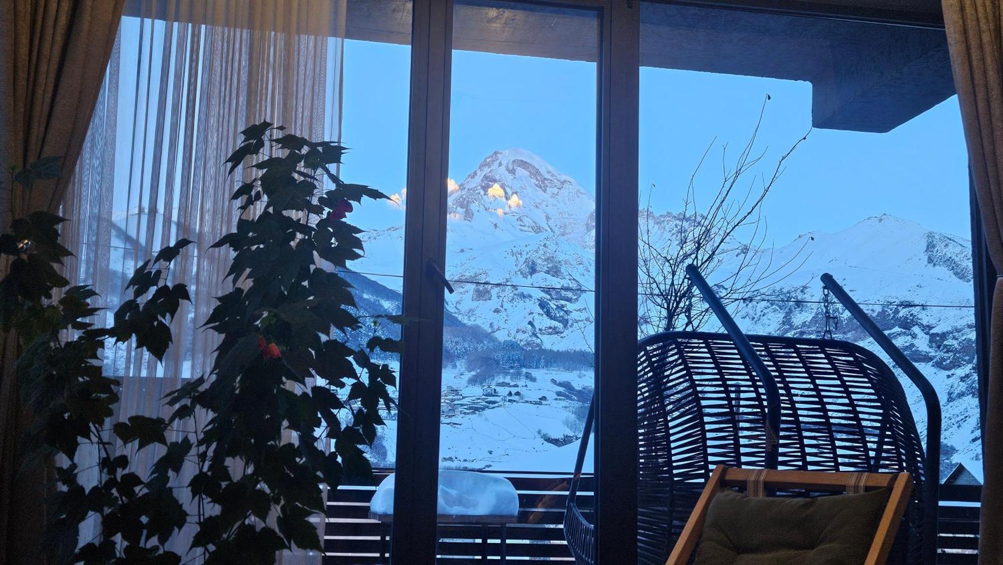 Best View Kazbegi ภายนอก รูปภาพ